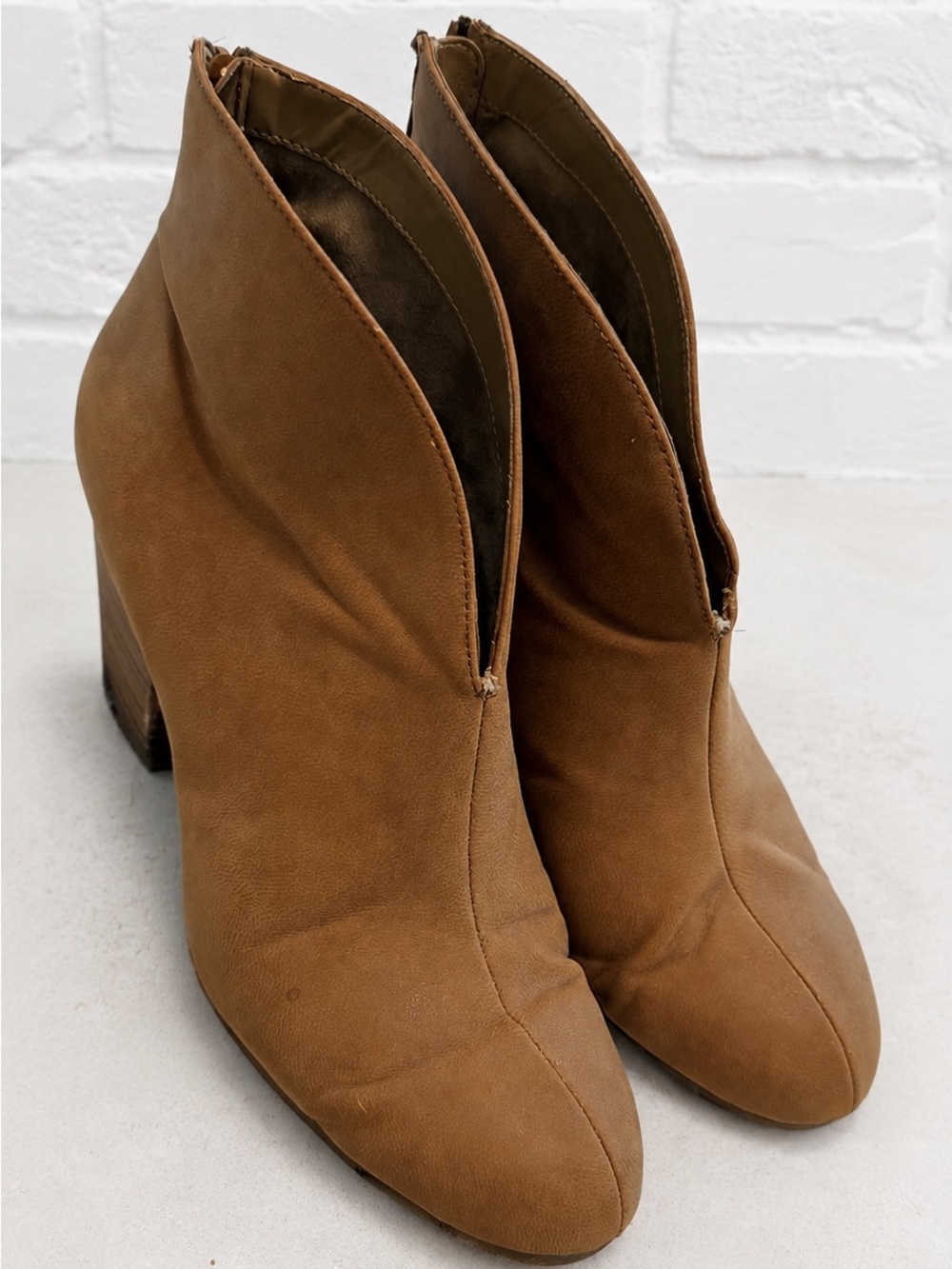 A2 by Aerosoles Tan Ankle Boots Size 10 Block Heel Comfort Booties